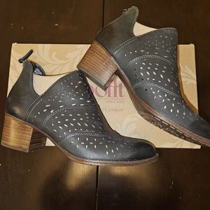 Sofft Wyoming Ankle Boots